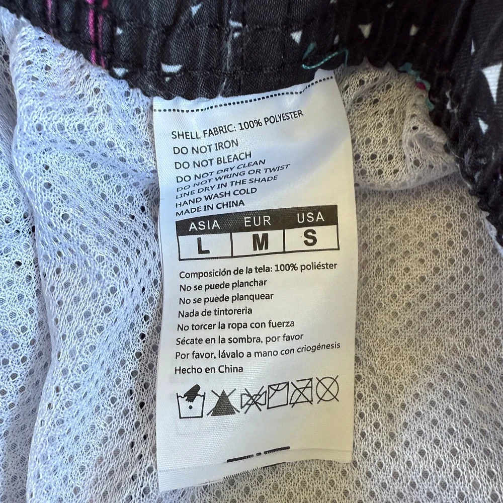 Flamingo Swim Trunks Lined in Black Men's‎ Size Small